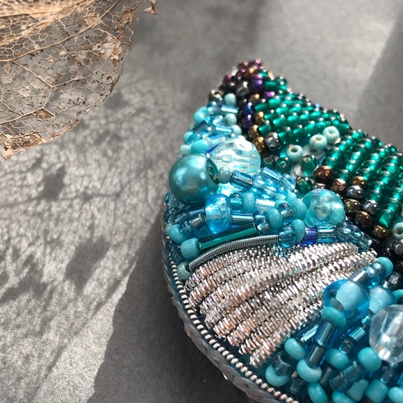 Leaf brooch 🍃 - Picture 5 of 10